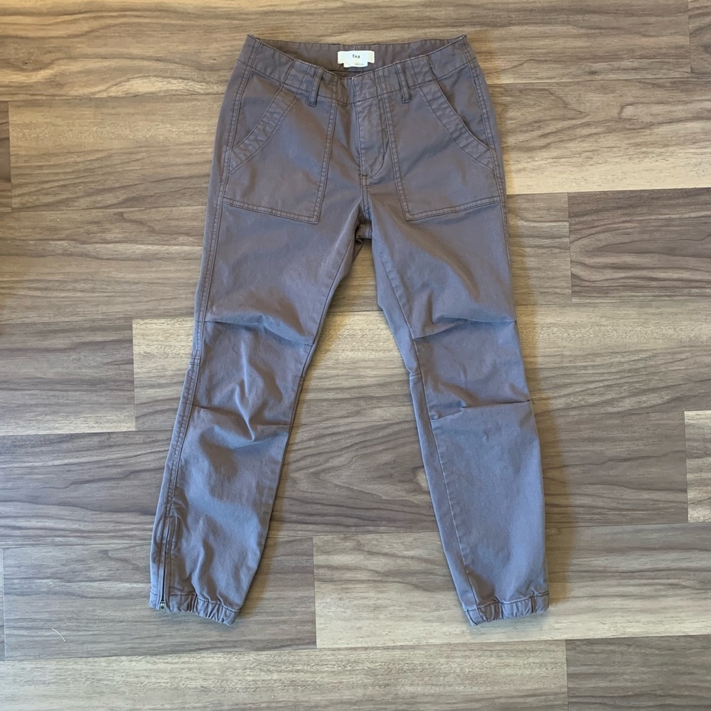 ARITZIA cotton cargo pant